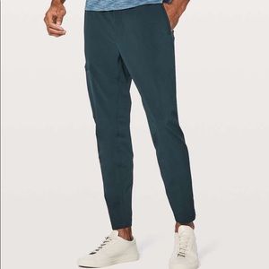 Lululemon Men’s Inclement Pant XL